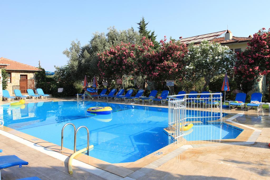 Gorkem Hotel & Apartments Oludeniz Exterior photo