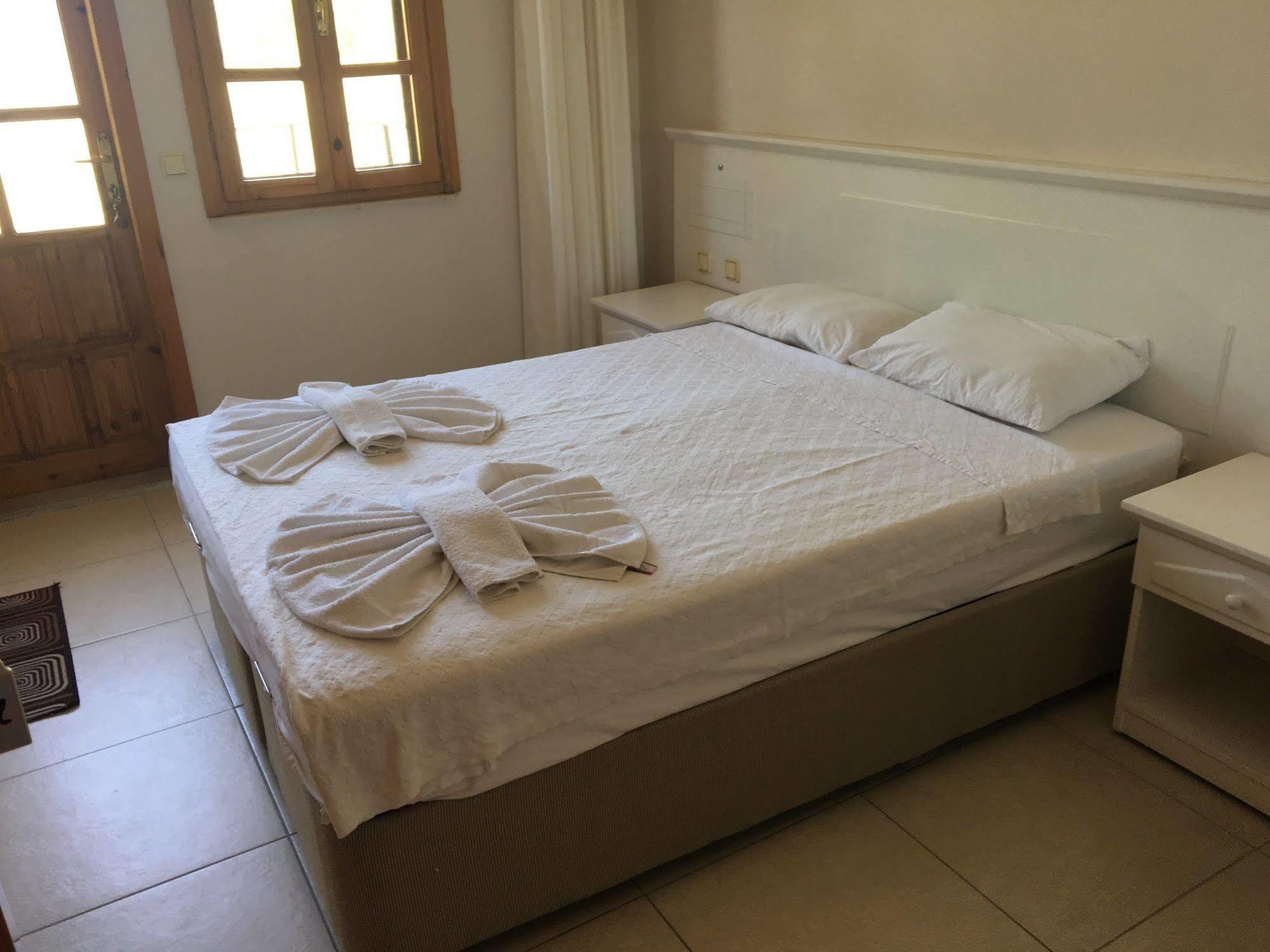 Gorkem Hotel & Apartments Oludeniz Exterior photo